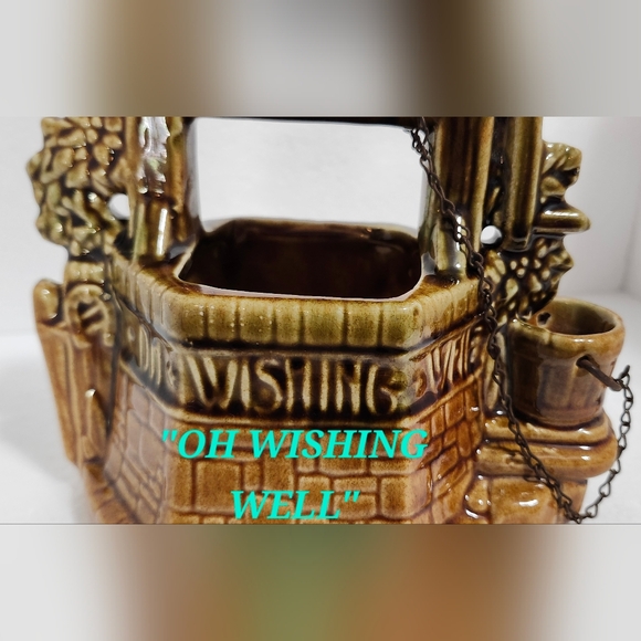 1950's McCoy Wishing Well Indoor Planter! - Picture 9 of 12